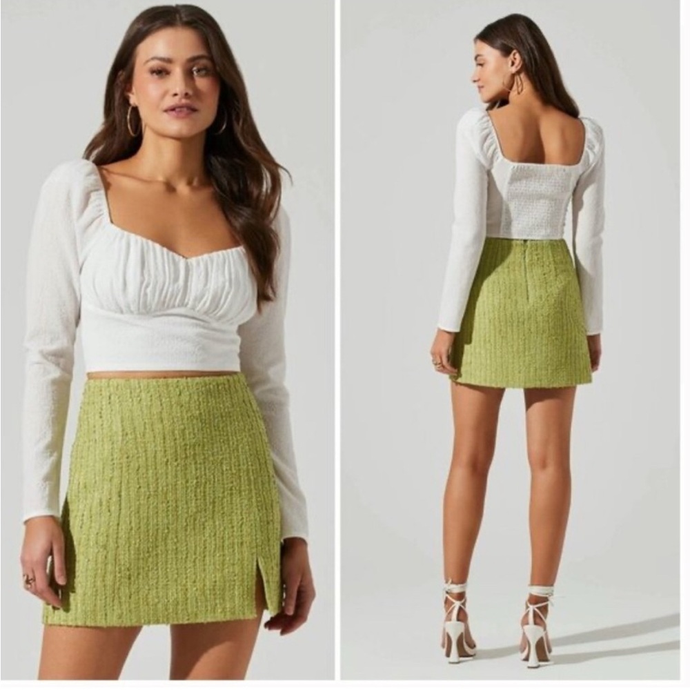 ASTR THE LABEL Long Sleeve Sweetheart Neck Crop Top, L